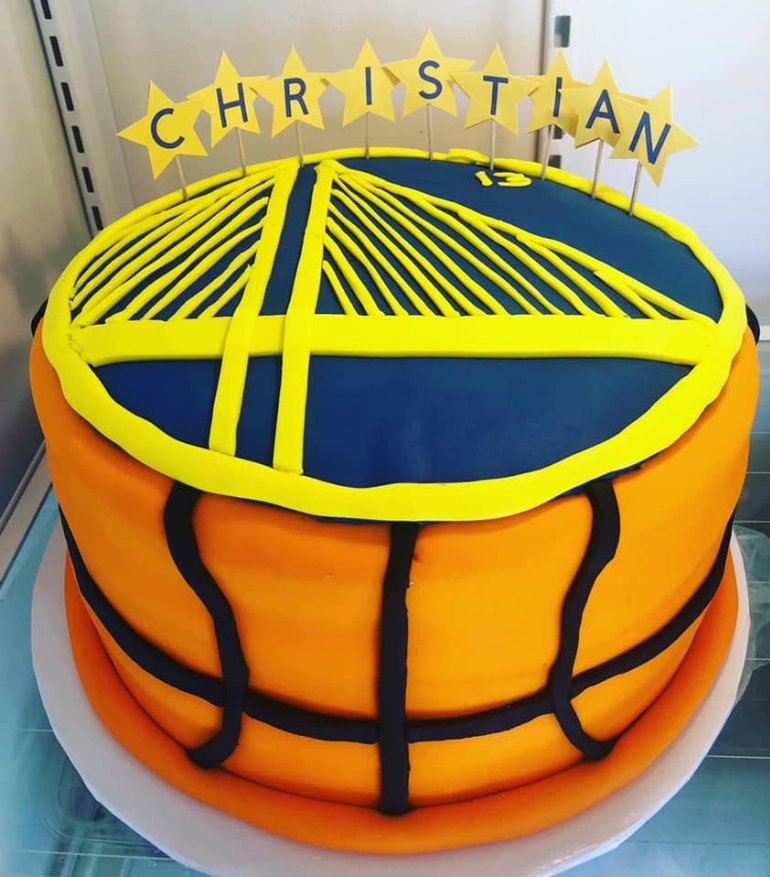 Golden State Warriors Birthday Cake — custom cake by Zugar Coma Zweetz